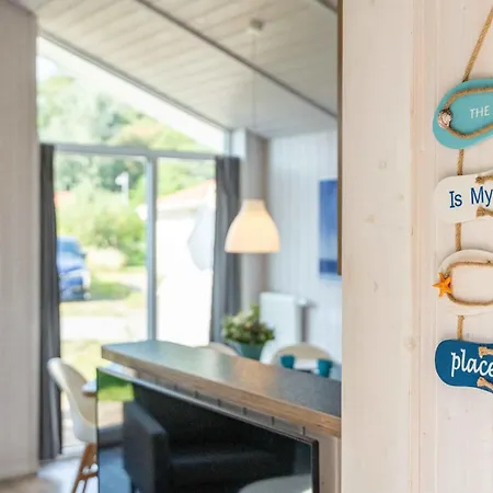 Strandhaus Freibeuterweg 14 Semesterbostad Priwall