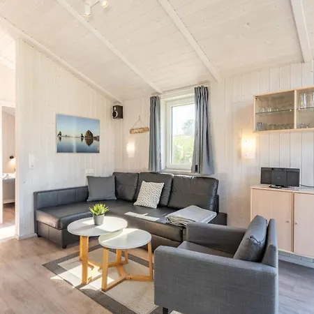 Strandhaus Freibeuterweg 14 *